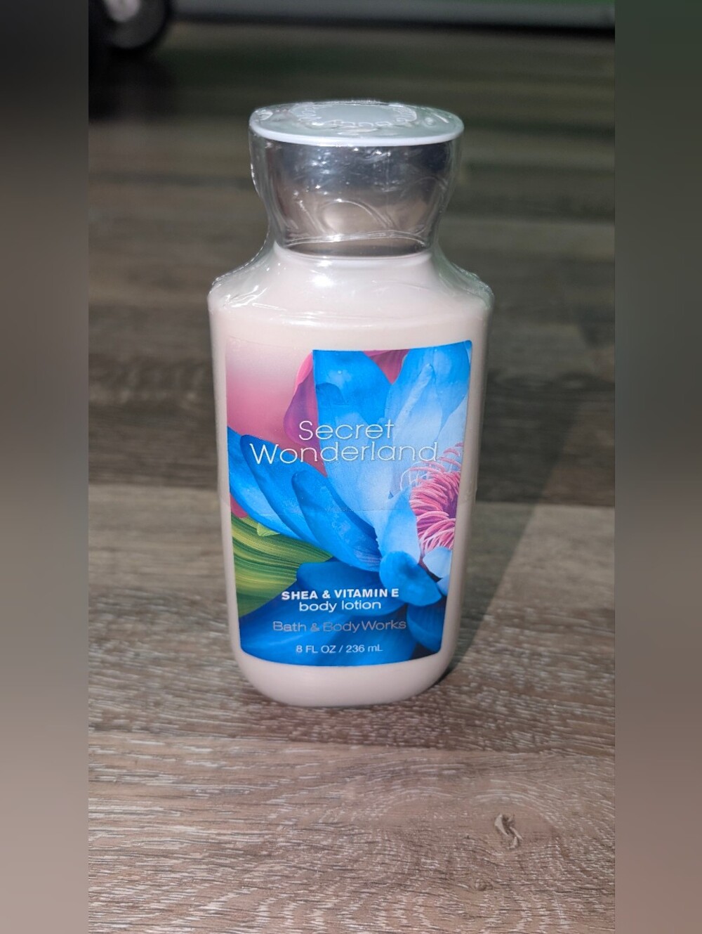 Bath & Body Works Secret Wonderland Body Lotion (Discontinued/Rare) SEALED